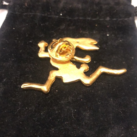 Running Rabbit Brooch-Boutique - Picture 4 of 7
